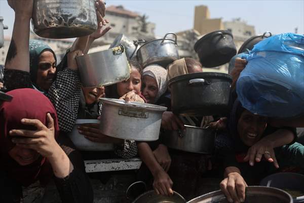 Food distributed to Palestinians struggling with hunger in Gaza