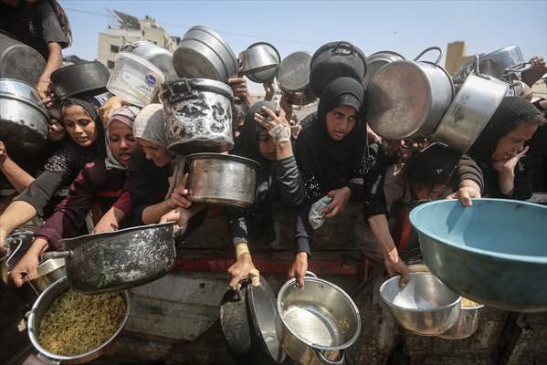 Food distributed to Palestinians struggling with hunger in Gaza