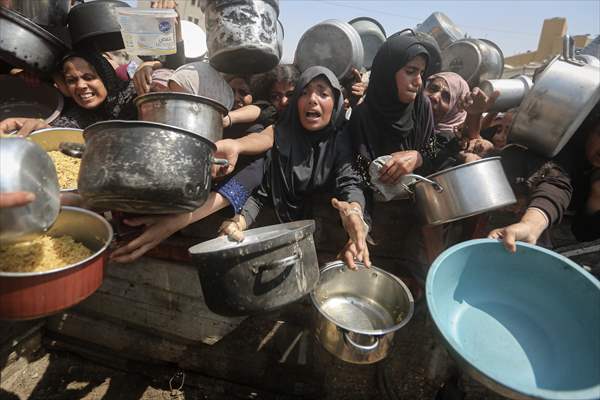 Food distributed to Palestinians struggling with hunger in Gaza
