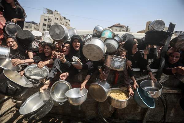 Food distributed to Palestinians struggling with hunger in Gaza