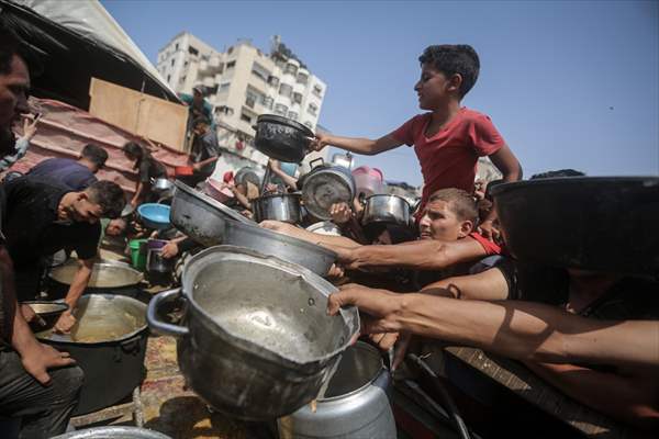 Food distributed to Palestinians struggling with hunger in Gaza