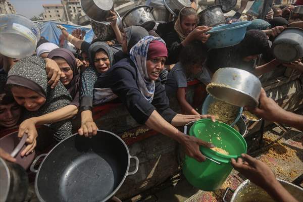 Food distributed to Palestinians struggling with hunger in Gaza