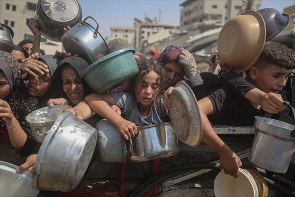 Food distributed to Palestinians struggling with hunger in Gaza