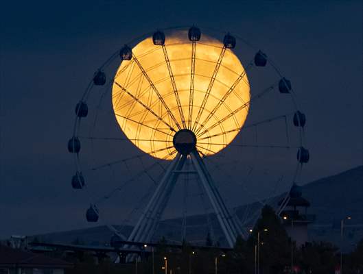 Full Moon in Ankara