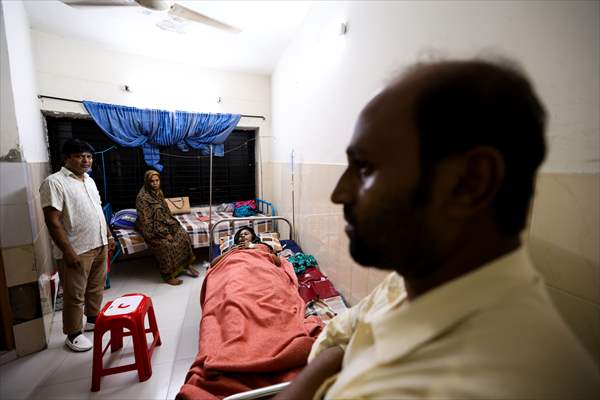 Bangladeshi Mother Gives Birth to Quintuplets in Barishal