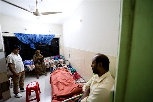 Bangladeshi Mother Gives Birth to Quintuplets in Barishal