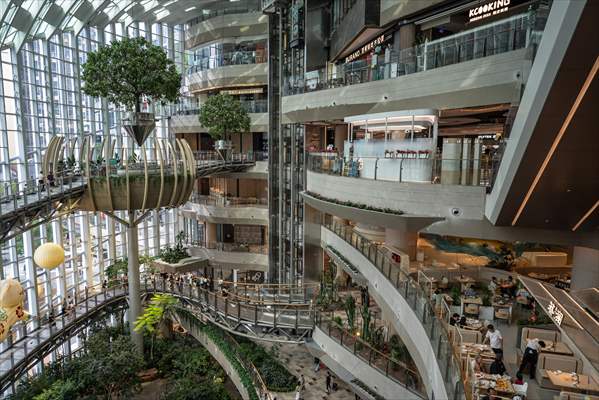 Forest-themed shopping mall in China