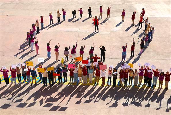 Diyarbakır'da öğrenciler 'akran zorbalığı'na karşı etkinliklerle bilinçlendiriliyor