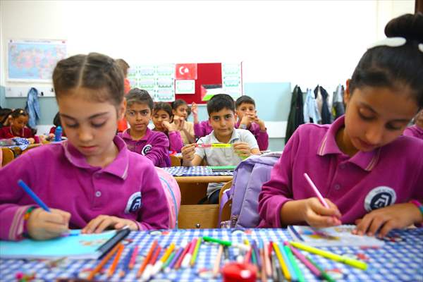 Diyarbakır'da öğrenciler 'akran zorbalığı'na karşı etkinliklerle bilinçlendiriliyor