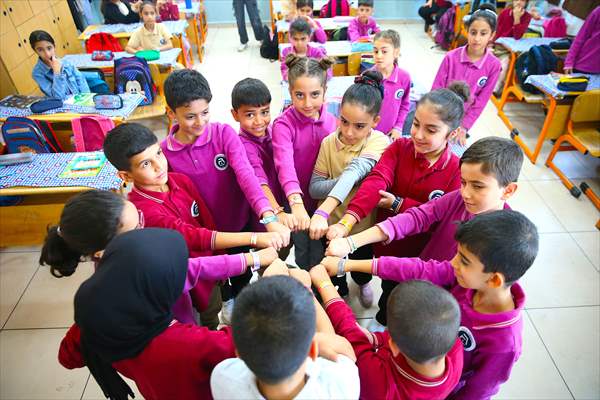 Diyarbakır'da öğrenciler 'akran zorbalığı'na karşı etkinliklerle bilinçlendiriliyor