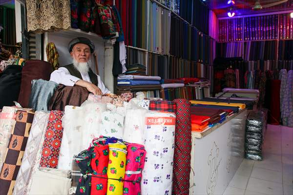 Daily life in Jowzjan as residents flock to bazaar