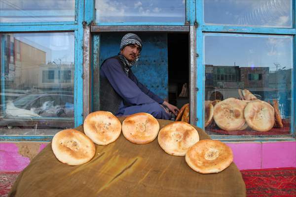Daily life in Jowzjan as residents flock to bazaar