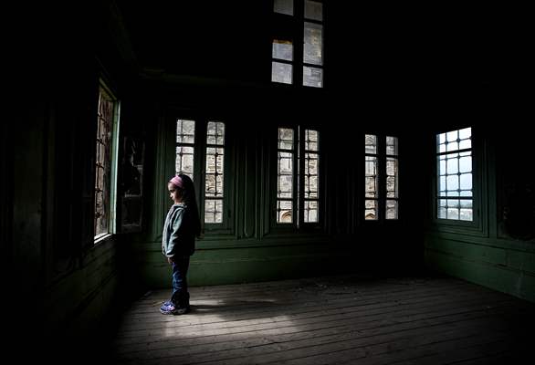 Arpaz Kulesi zamana direniyor