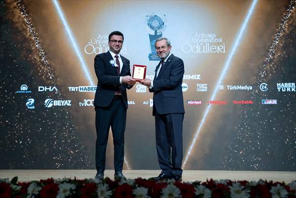'Ankara Üniversitesi Ödülleri' sahiplerini buldu