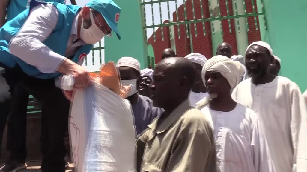 HARTUM - Türkiye Diyanet Vakfı Sudan'da 2 bin 600 aileye gıda yardımı yapacak