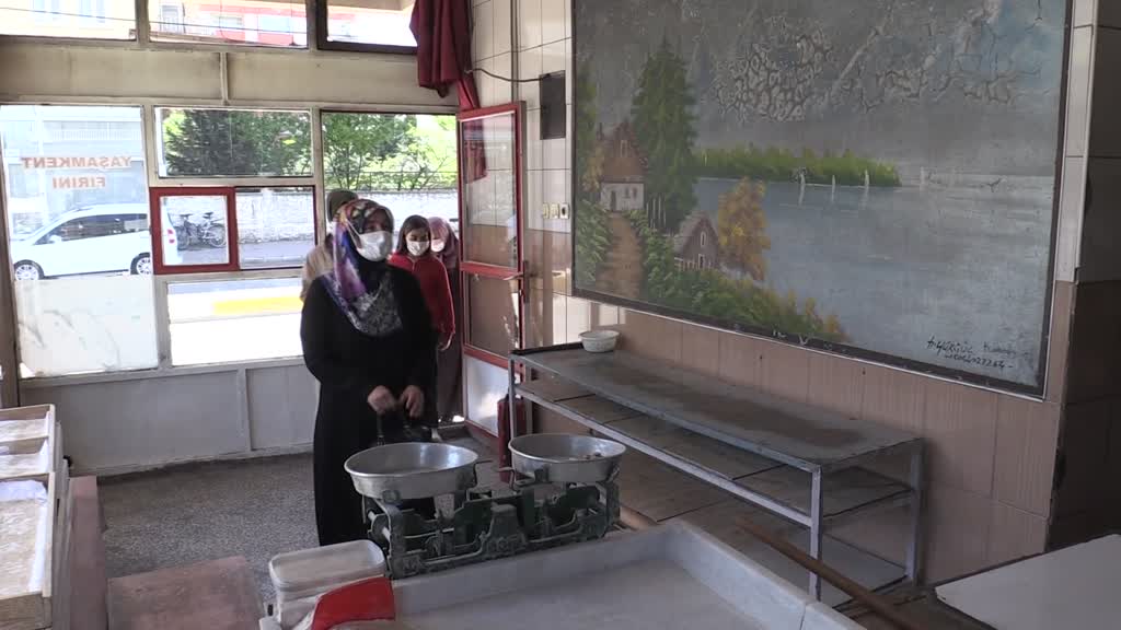 ADIYAMAN - RAHMET VE BEREKET AYI RAMAZAN - Adıyaman'da gönüllü kadınlar "zimem defteri" ile 500 bin liraya yakın borç kapattı