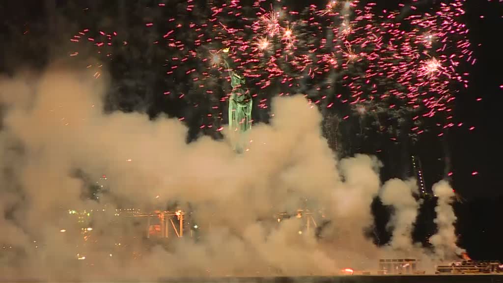 Fireworks in NYC celebrate end of COVID-19 restrictions