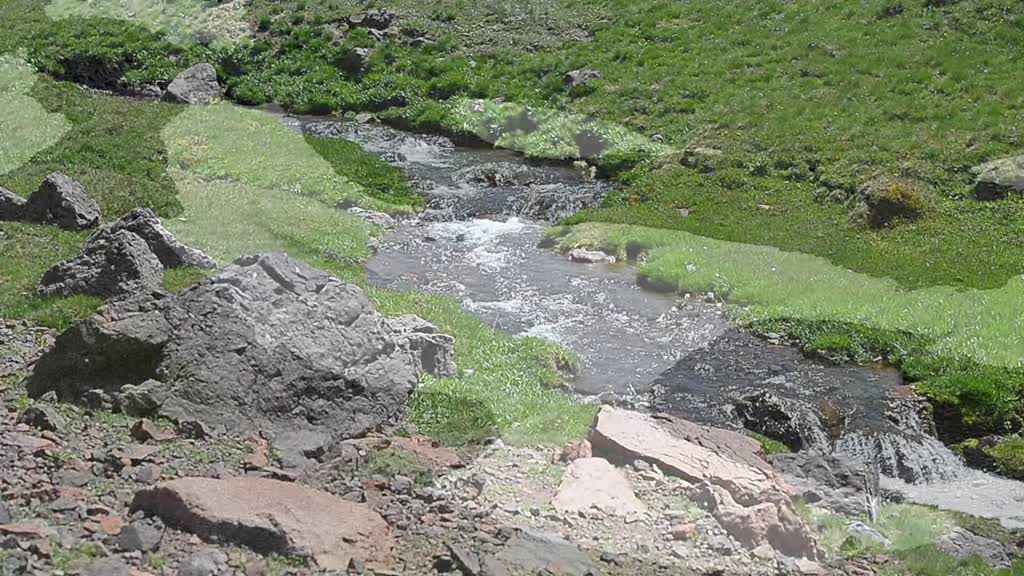 TUNCELİ - 3 bin 500 rakımlı "Elmalı Yaylası" doğal güzellikleriyle göz kamaştırıyor