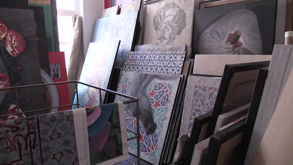 İSTANBUL - Ressam İsmail Acar, yanan ormanların ihyası için Bizim Dünyamız Vakfı'na eserini bağışladı