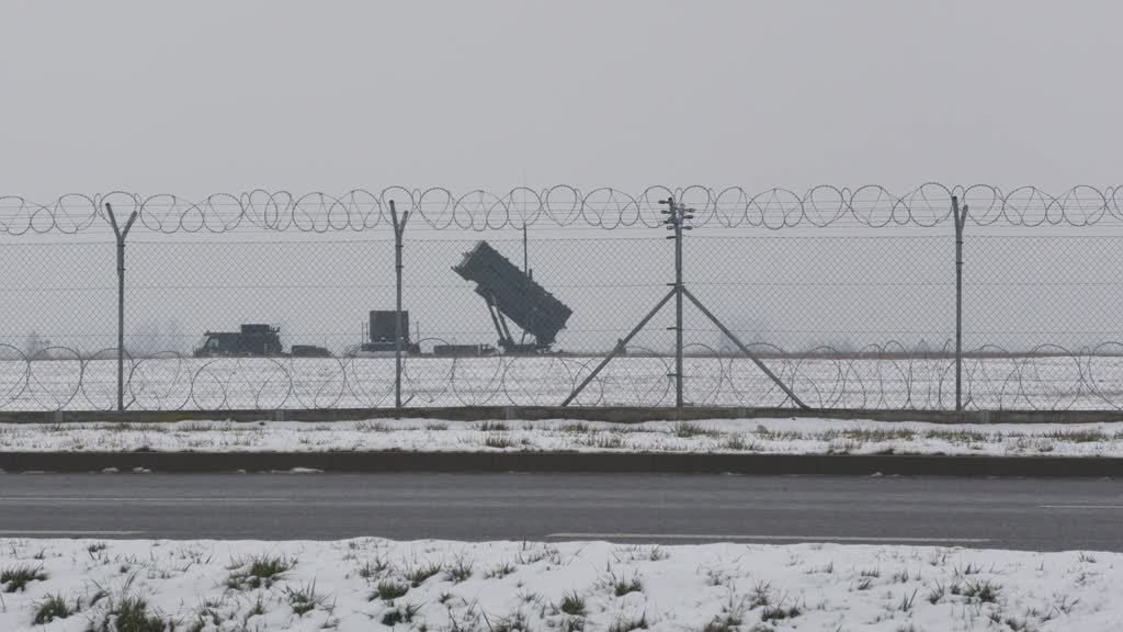 US army establishes two air defense batteries in Poland's Rzeszow airport