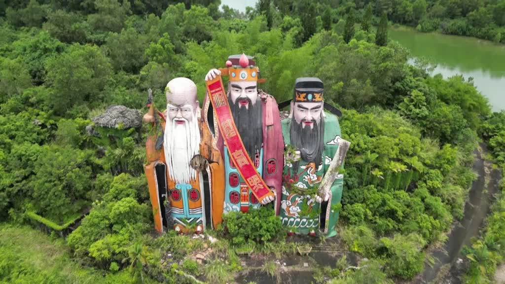 Chinese gods Fu, Lu, Shou captured in Guangdong