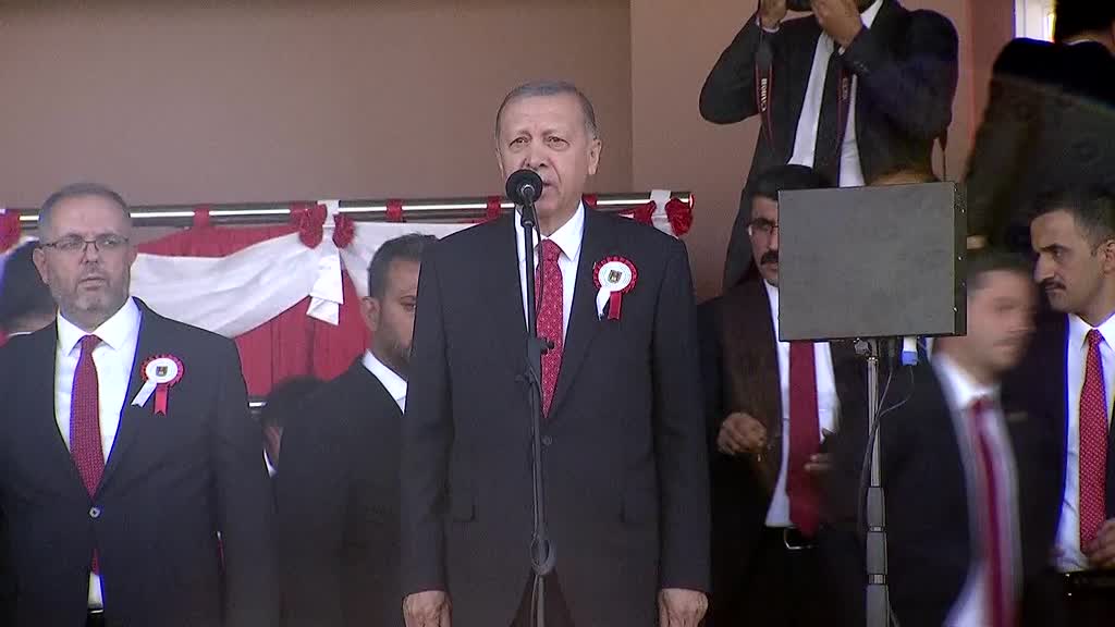 ANKARA - Cumhurbaşkanı Erdoğan: "Türkiye artık darbeci zihniyetin 70 yıl boyunca örselediği askeri eğitim ve öğretim sistemini tamamen terk etmiştir."