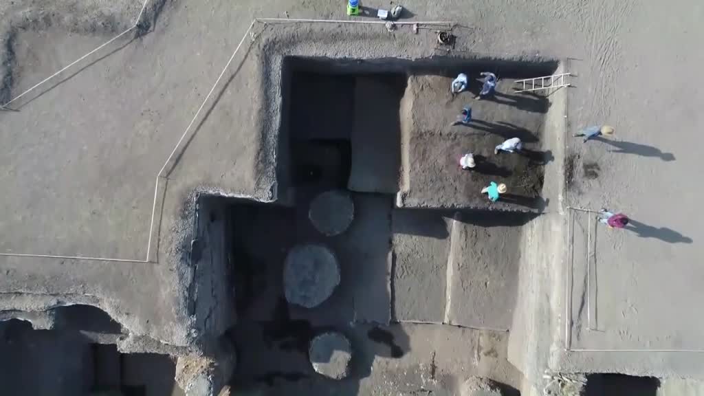 DİYARBAKIR - Körtik Tepe'den çıkarılan Orta Çağ dönemine ait kemikler cerrahi çalışmalara ışık tutacak
