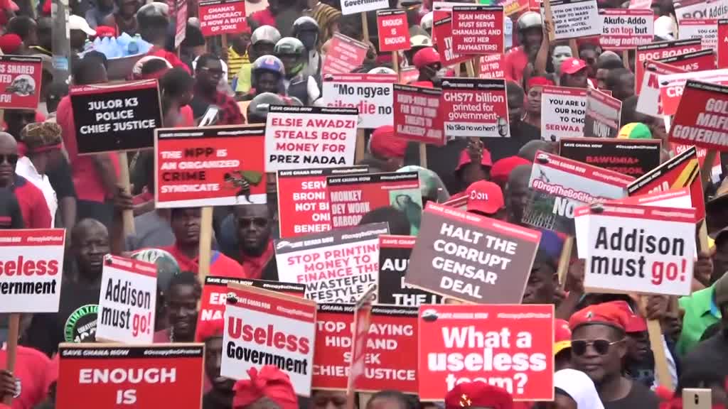 Demonstrators demand resignation of Ghana’s central bank head