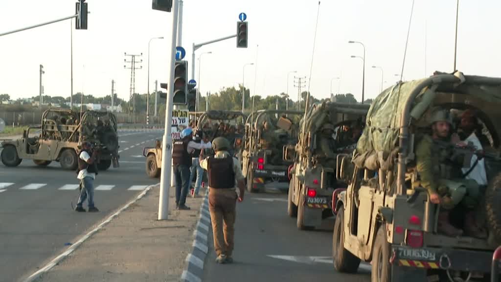 SDEROT - İsrail’in Gazze sınırında askeri hareketlilik