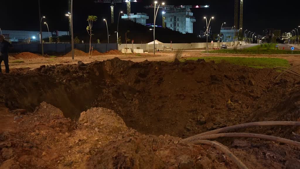 Some of rockets fired from Iran land near Mossad HQ in Tel Aviv, Israel