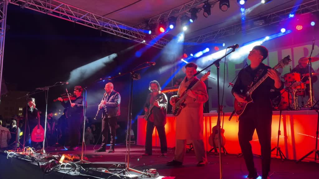 KİLİS - Rock grubu Dedublüman konser verdi