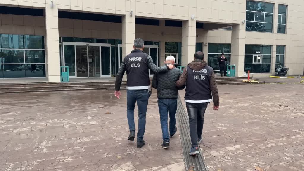KİLİS - 2 bin 986 sentetik uyuşturucu hap ele geçirildi