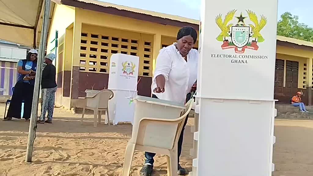 AKRA - Gana'da halk sandık başında