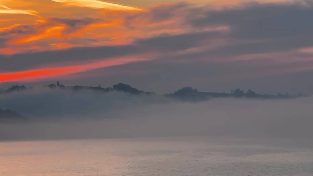 DÜZCE - Akçakoca'da sis gün batımıyla güzel görüntü oluşturdu