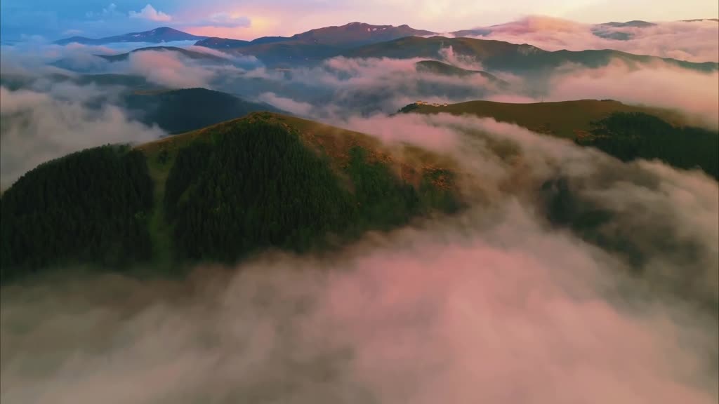 Misty highlands and travertine pools draw visitors to Türkiye’s Giresun province