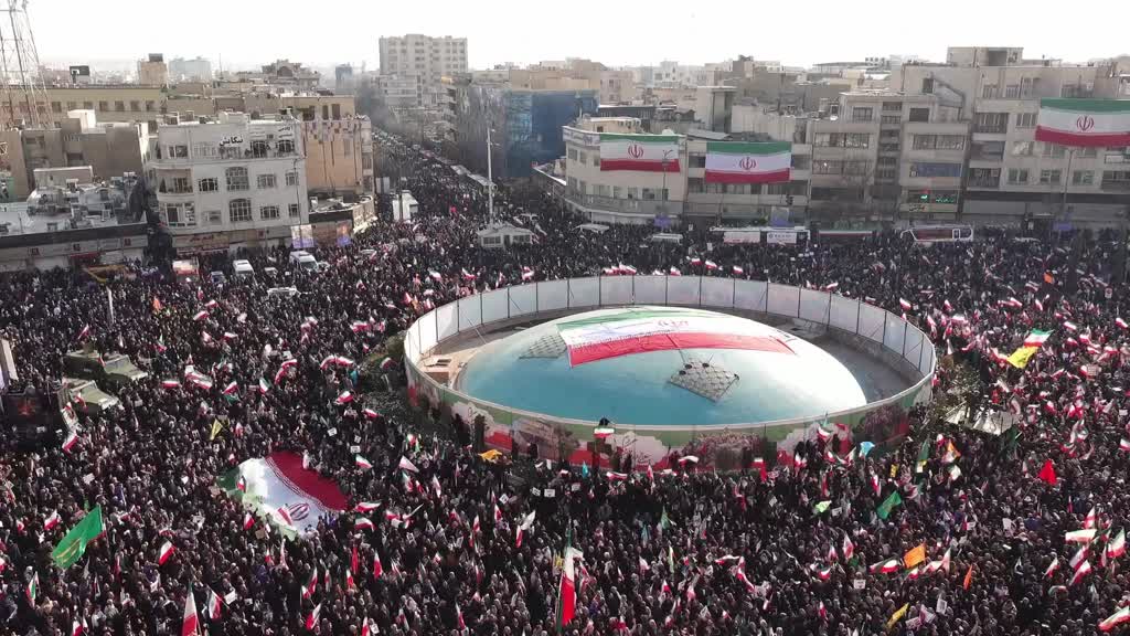 Pro-government demonstrations held in Iran as opposition protests persist