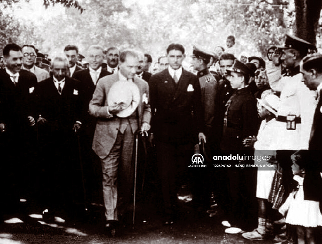 MUSTAFA KEMAL ATATURK, ISTANBUL'DA
