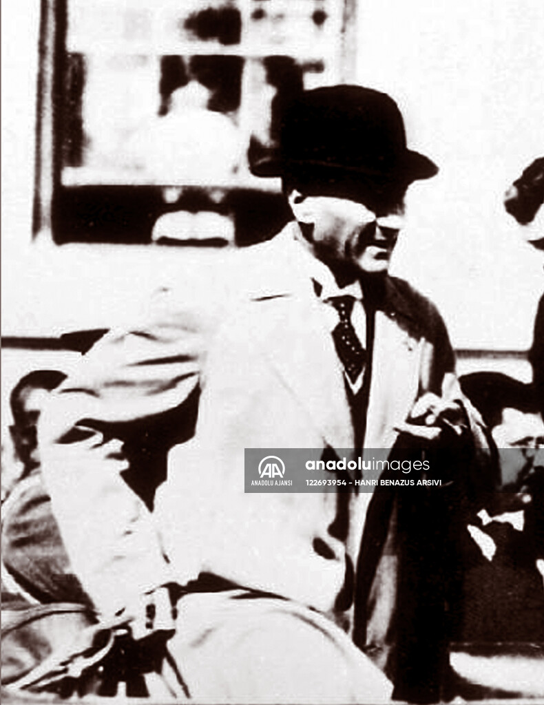 MUSTAFA KEMAL ATATURK, ISTANBUL'DA
