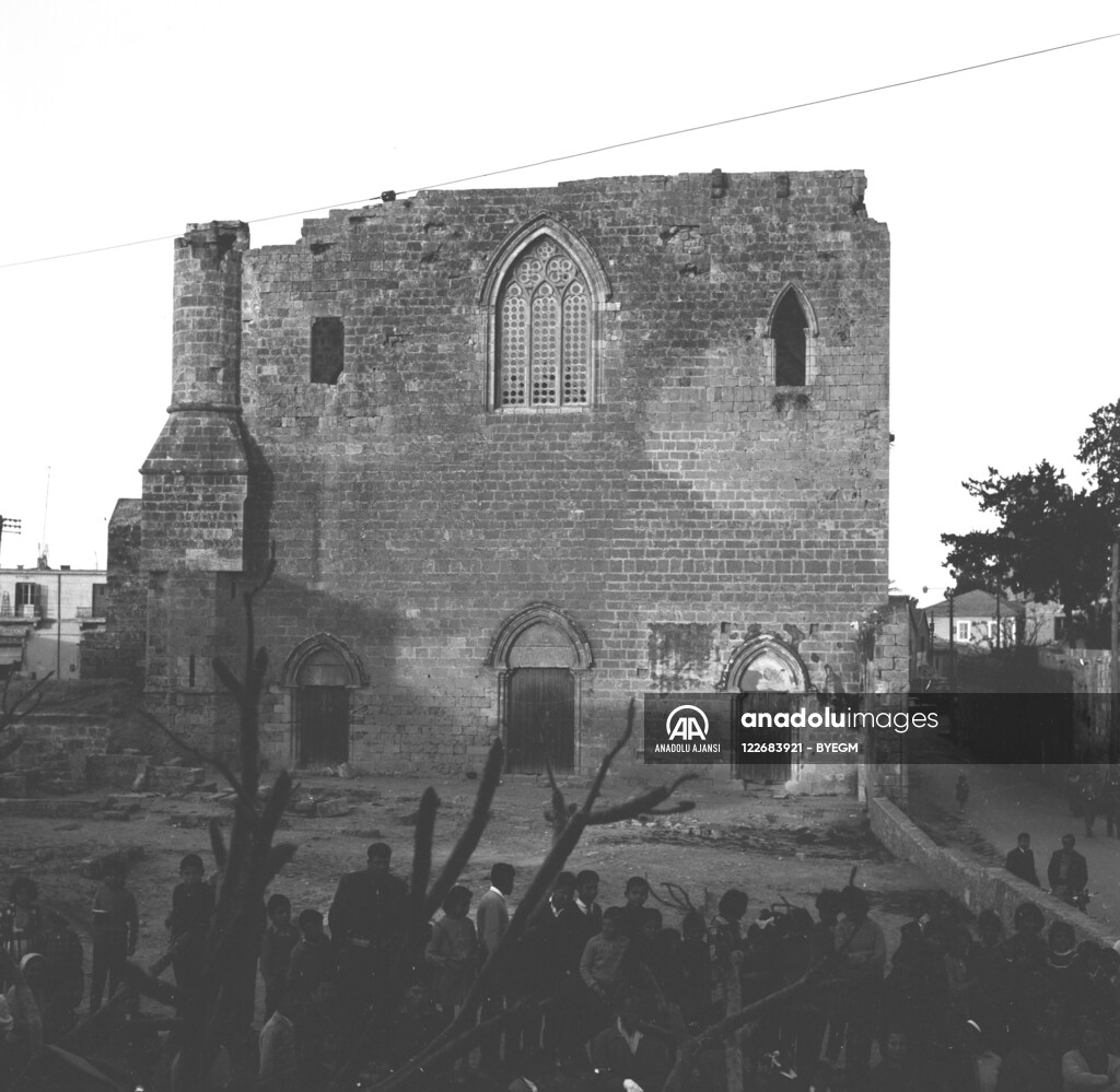 RUM HAREKETLERI VE KATLIAMI