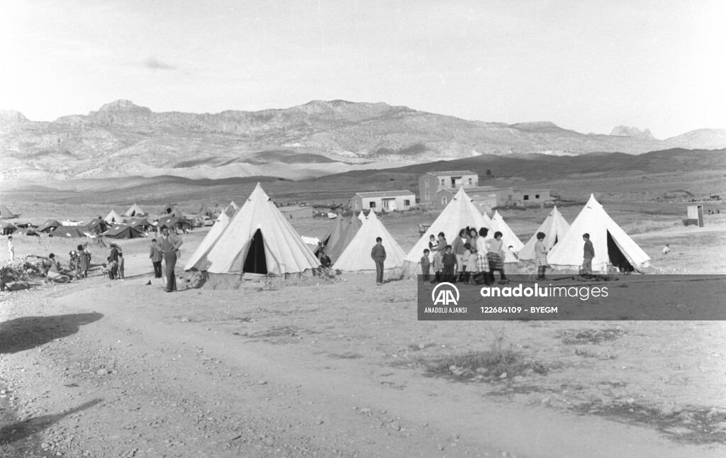 RUM HAREKETLERI VE KATLIAMI