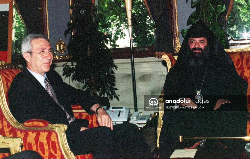 ERMENI PATRIGI,VALI CAKIR''I ZIYARET ETTI.