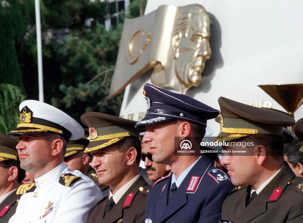 HARP AKADEMILERI MEZUNIYET TORENI