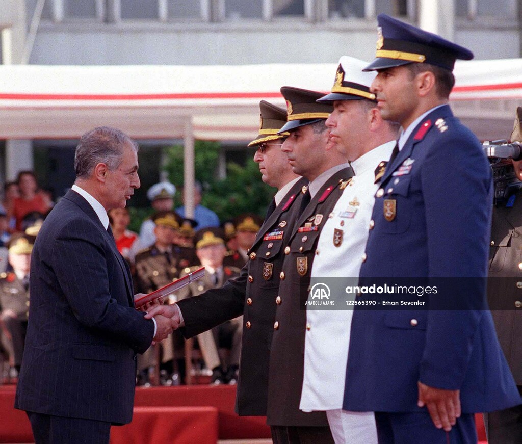 HARP AKADEMILERI MEZUNIYET TORENI