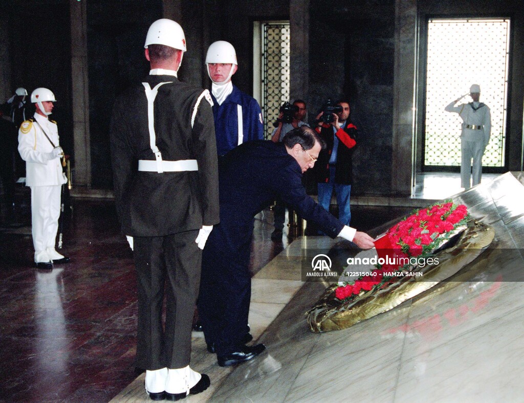 ANAP''IN KURULUSUNUN 18. YILDONUMU