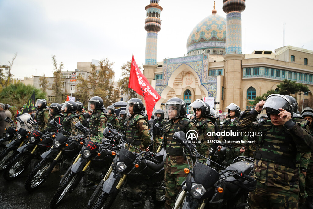 İran’da “Besic” günü