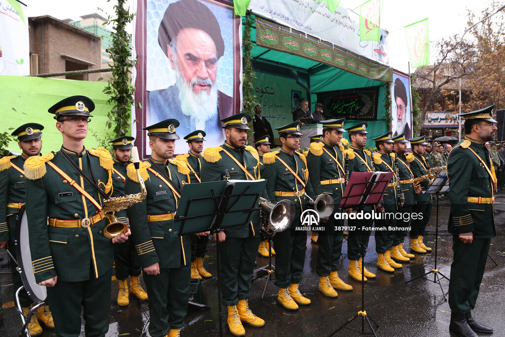 İran’da “Besic” günü