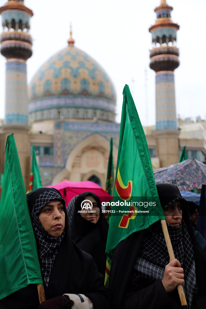 İran’da “Besic” günü