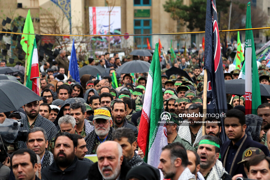 İran’da “Besic” günü