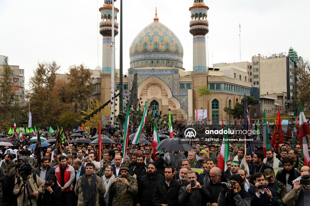 İran’da “Besic” günü