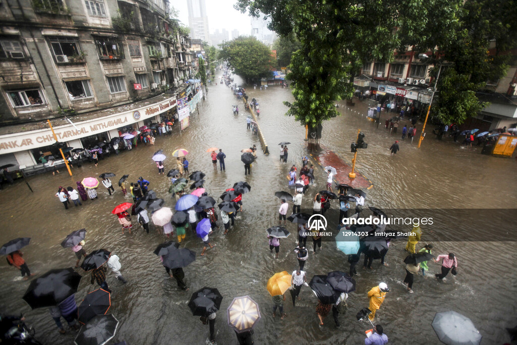 Heavy rain in Mumbai